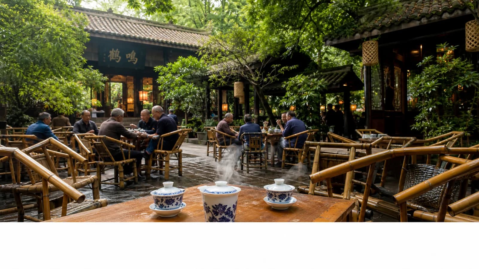 Teahouse life in Chengdu