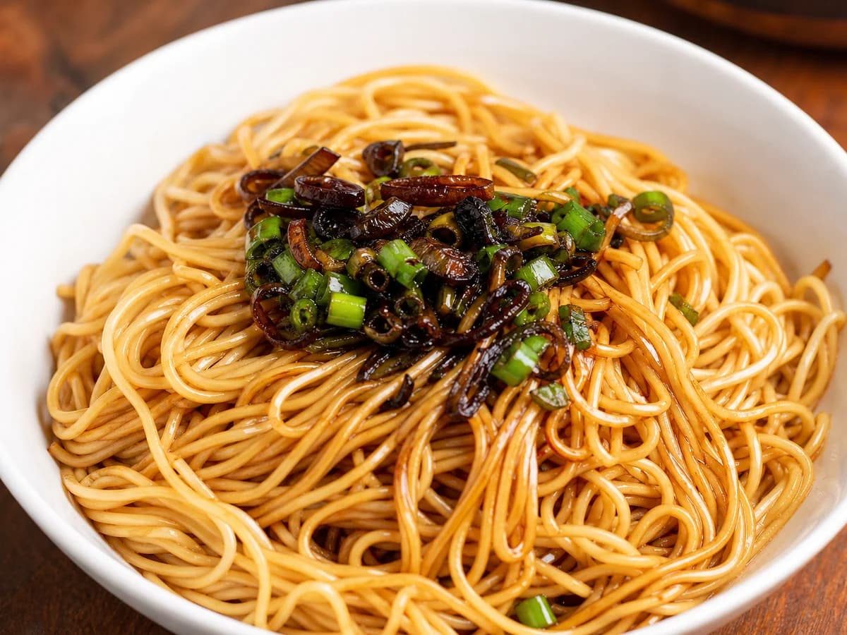 Scallion-oil noodles in Shanghai